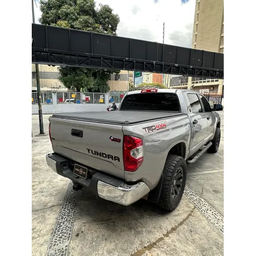 Toyota Tundra 2017 Plateado Caracas