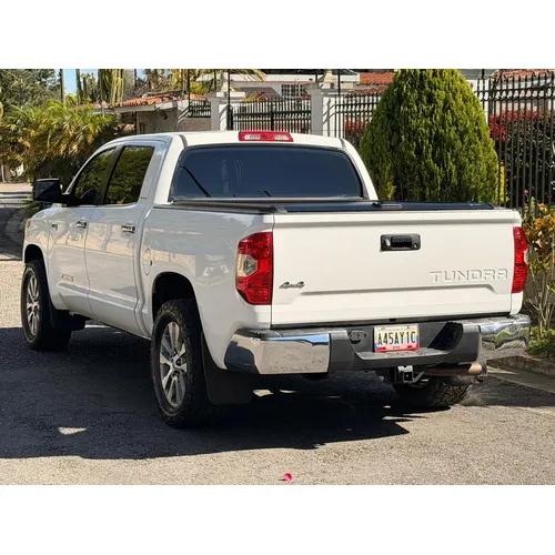 Toyota Tundra 2015 Blanco Caracas