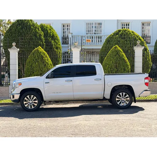 Toyota Tundra 2015 Blanco Caracas