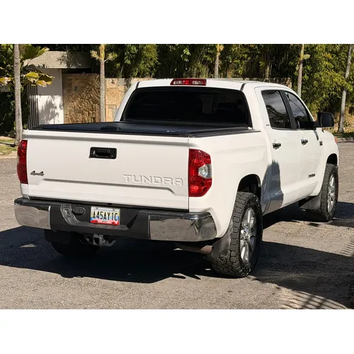 Toyota Tundra 2015 Blanco Caracas