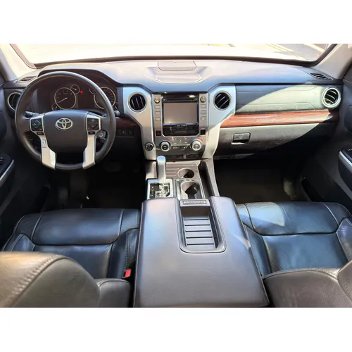 Toyota Tundra 2015 Blanco Caracas
