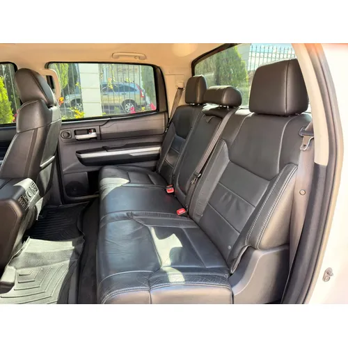 Toyota Tundra 2015 Blanco Caracas