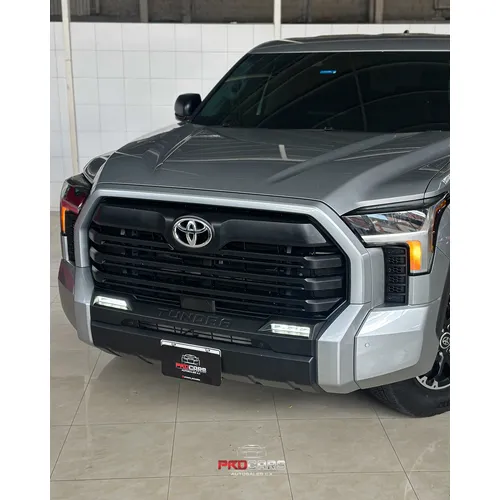 Toyota Tundra SR5 2022 Plateado Caracas