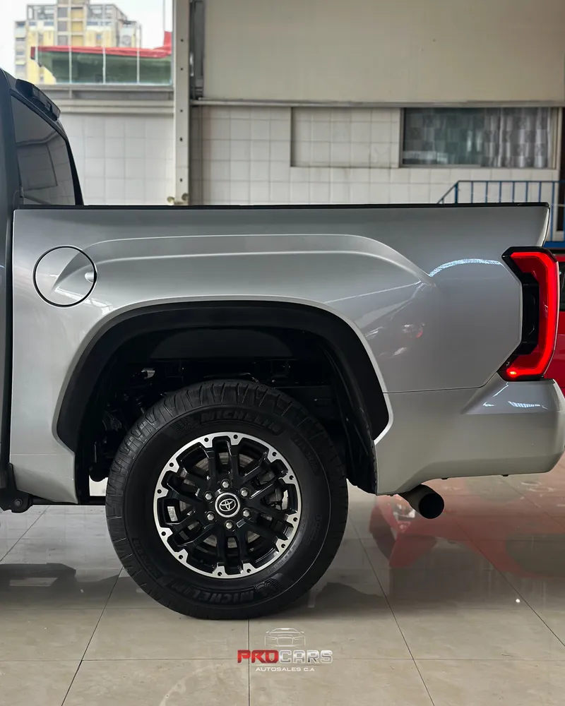 Toyota Tundra SR5 2022 Plateado Caracas