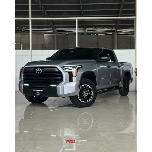Toyota Tundra SR5 2022 Plateado Caracas