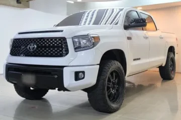Toyota Tundra Sr5 *2015* Lj