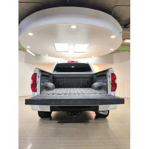 Toyota Tundra SR5 2015 Blanco Caracas