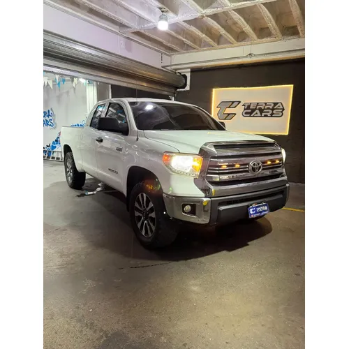 Toyota Tundra SR5 2016 Blanco Caracas