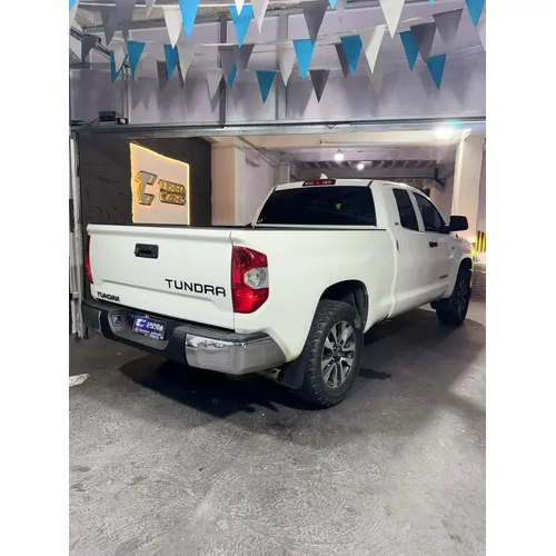 Toyota Tundra SR5 2016 Blanco Caracas