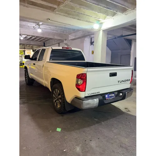 Toyota Tundra SR5 2016 Blanco Caracas