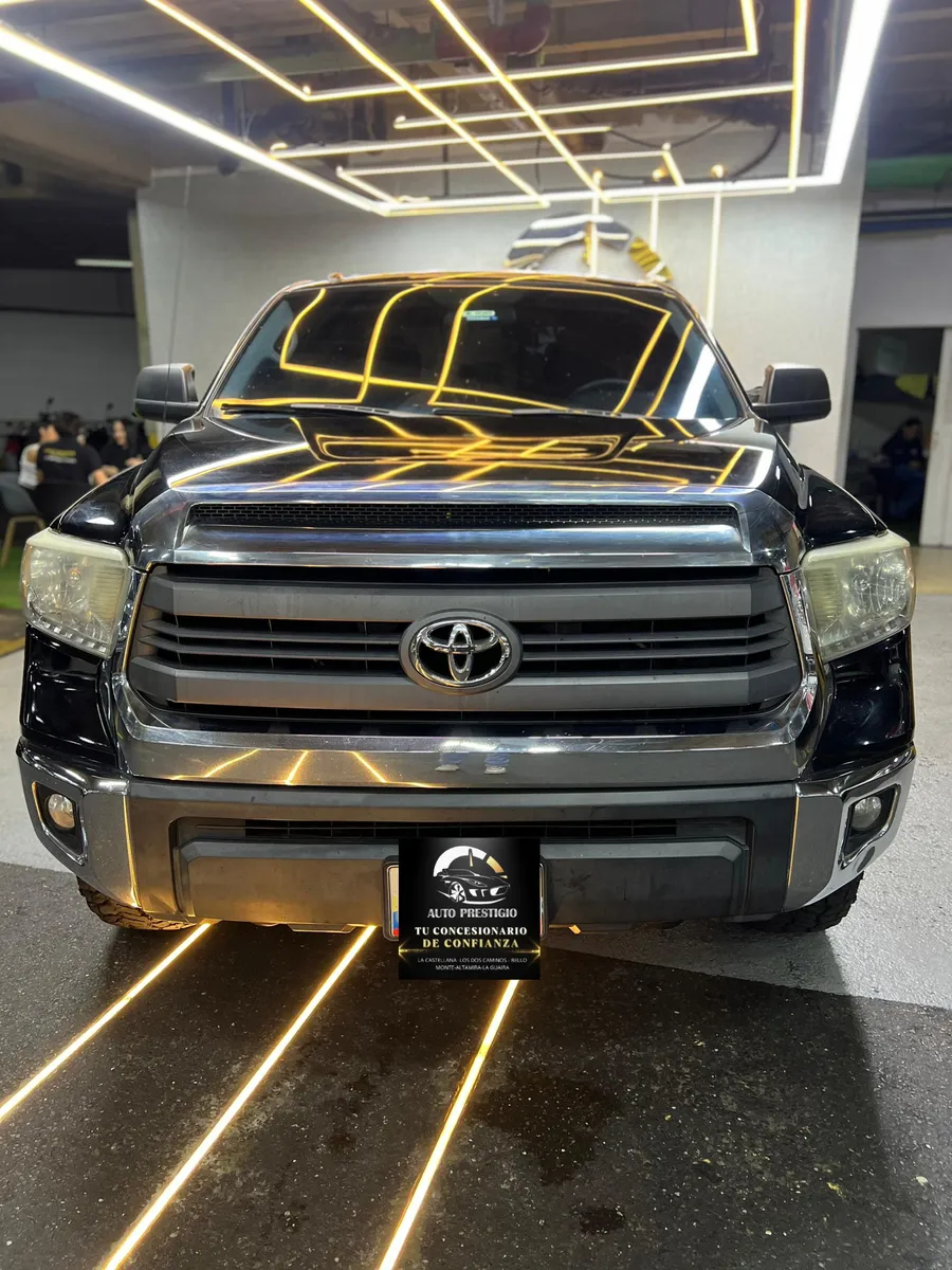 Toyota Tundra TRD Off Road 2015 Negro Caracas