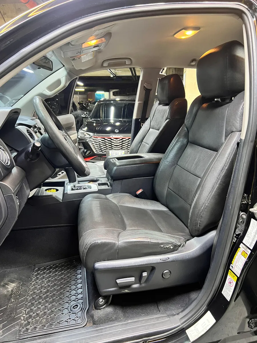 Toyota Tundra TRD Off Road 2015 negro7