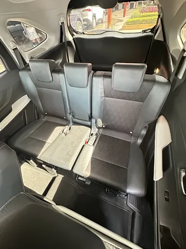Toyota Veloz 2024 Negro Lechería