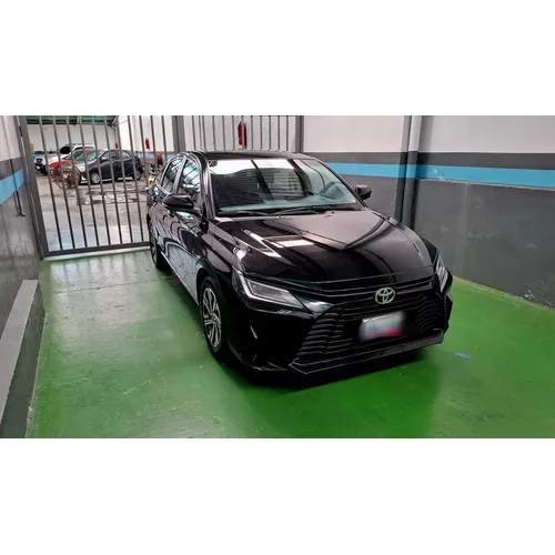 Toyota Yaris 2025 Negro Caracas