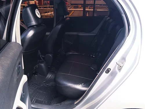 Toyota Yaris 2006 Plateado Caracas