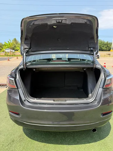 Toyota Yaris 2019 Gris Lechería