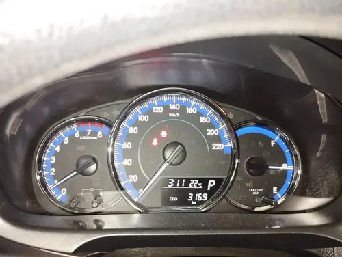 Toyota Yaris 2022 Gris Caracas