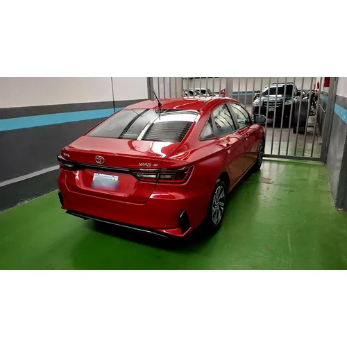 Toyota Yaris 2025 Rojo Caracas