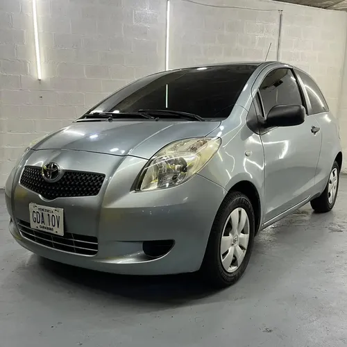 Toyota Yaris 2006 Plateado Caracas