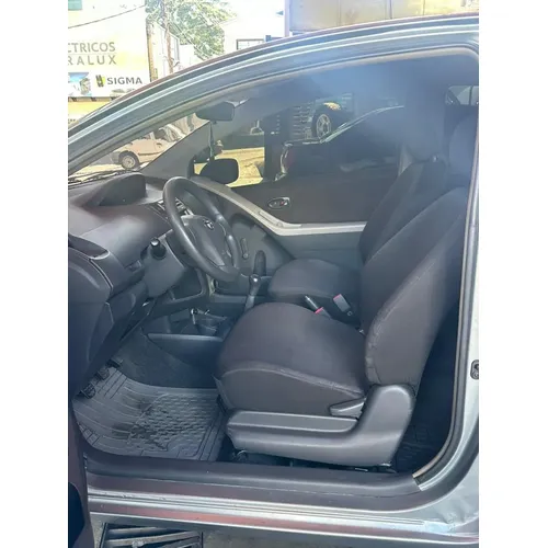 Toyota Yaris 2007 Gris Caracas