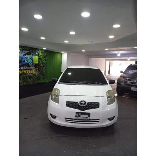 Toyota Yaris 2007 Blanco Caracas