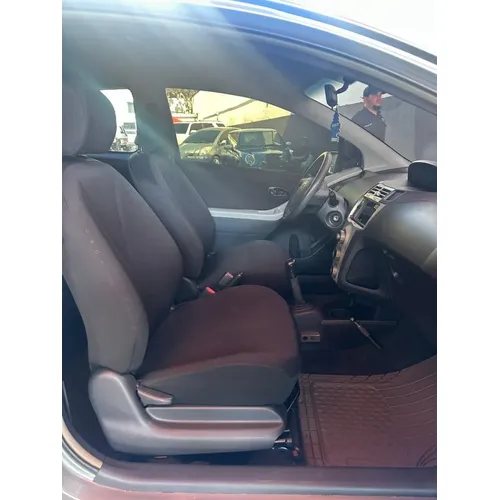 Toyota Yaris 2007 Gris Caracas