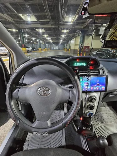 Toyota Yaris 2007 Plateado Caracas