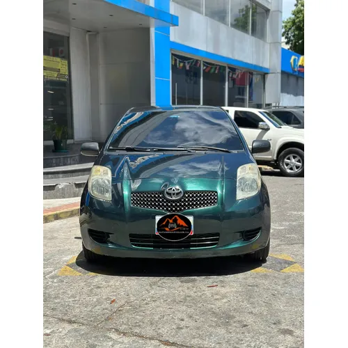 Toyota Yaris 2007 Verde Caracas