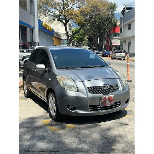 Toyota Yaris 2008 Gris Caracas