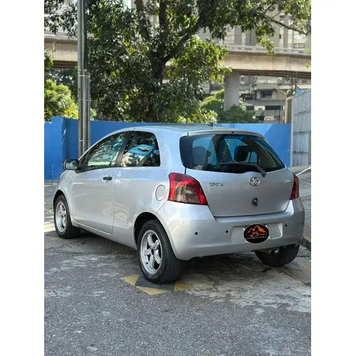 Toyota Yaris 2008 Plateado Caracas