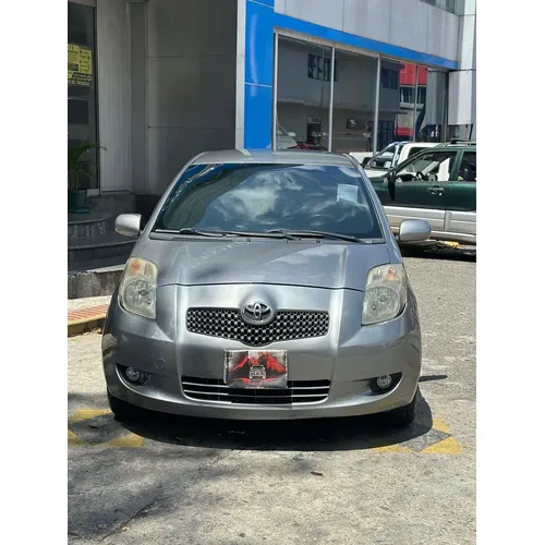 Toyota Yaris 2008 Gris Caracas