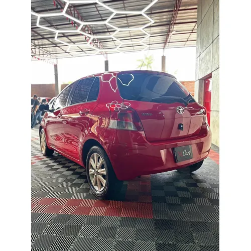 Toyota Yaris 2009 Rojo Caracas