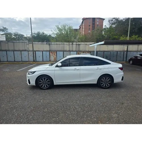 Toyota Yaris 2023 Blanco Barquisimeto