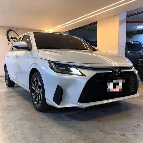 Toyota Yaris 2023 Blanco Caracas