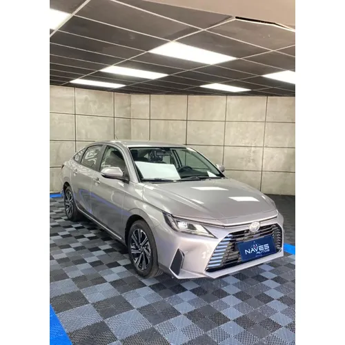 Toyota Yaris 2026 Plateado Caracas