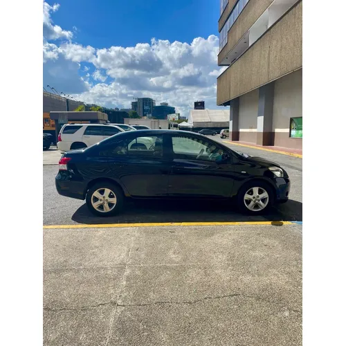 Toyota Yaris Belta 2007 Negro Caracas