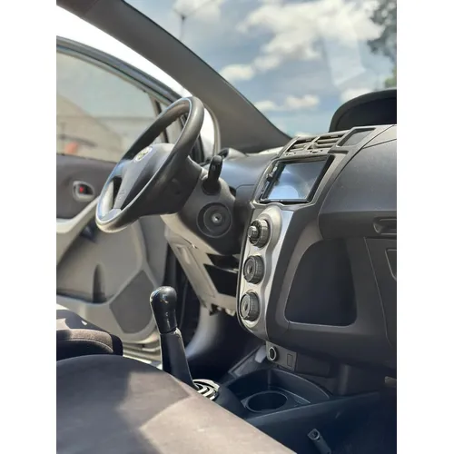 Toyota Yaris 2007 Verde Caracas