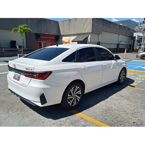 Toyota Yaris 2025 Blanco Caracas