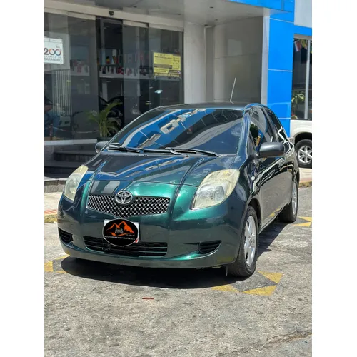 Toyota Yaris 2007 Verde Caracas