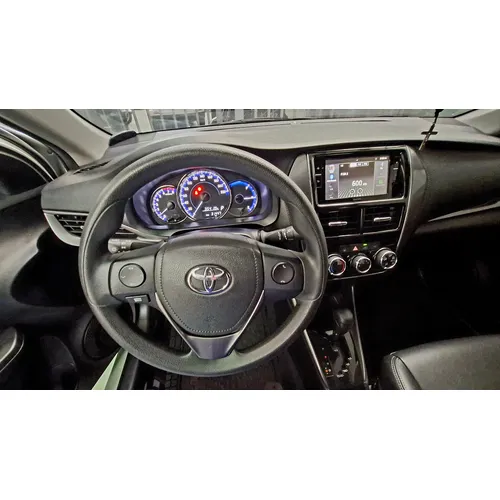Toyota Yaris 2022 Blanco Caracas