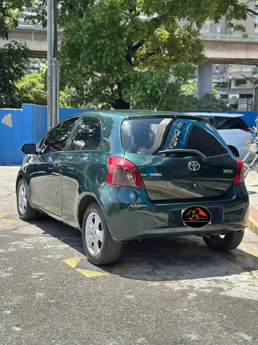 Toyota Yaris 2007 Verde Caracas