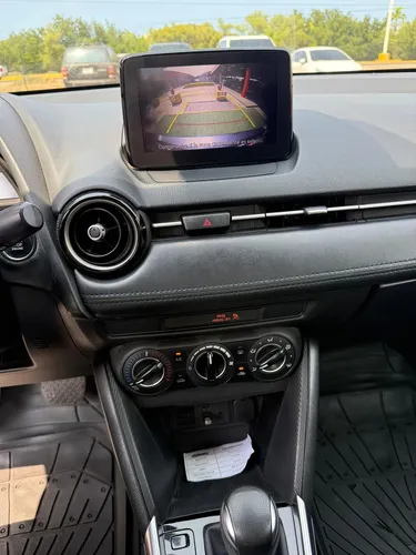 Toyota Yaris 2019 Gris Lechería