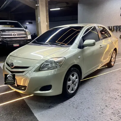 Toyota Yaris Belta 2008 Blanco Caracas