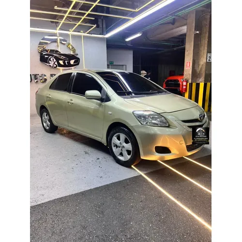 Toyota Yaris Belta 2008 Blanco Caracas