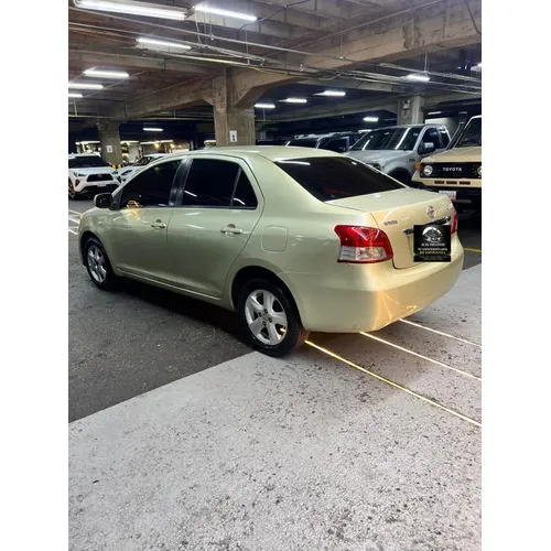 Toyota Yaris Belta 2008 Blanco Caracas