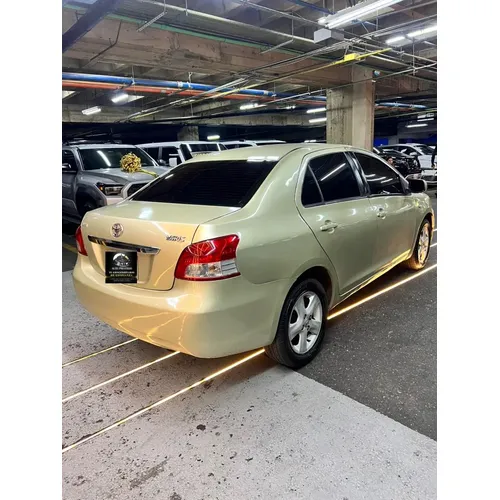 Toyota Yaris Belta 2008 Blanco Caracas