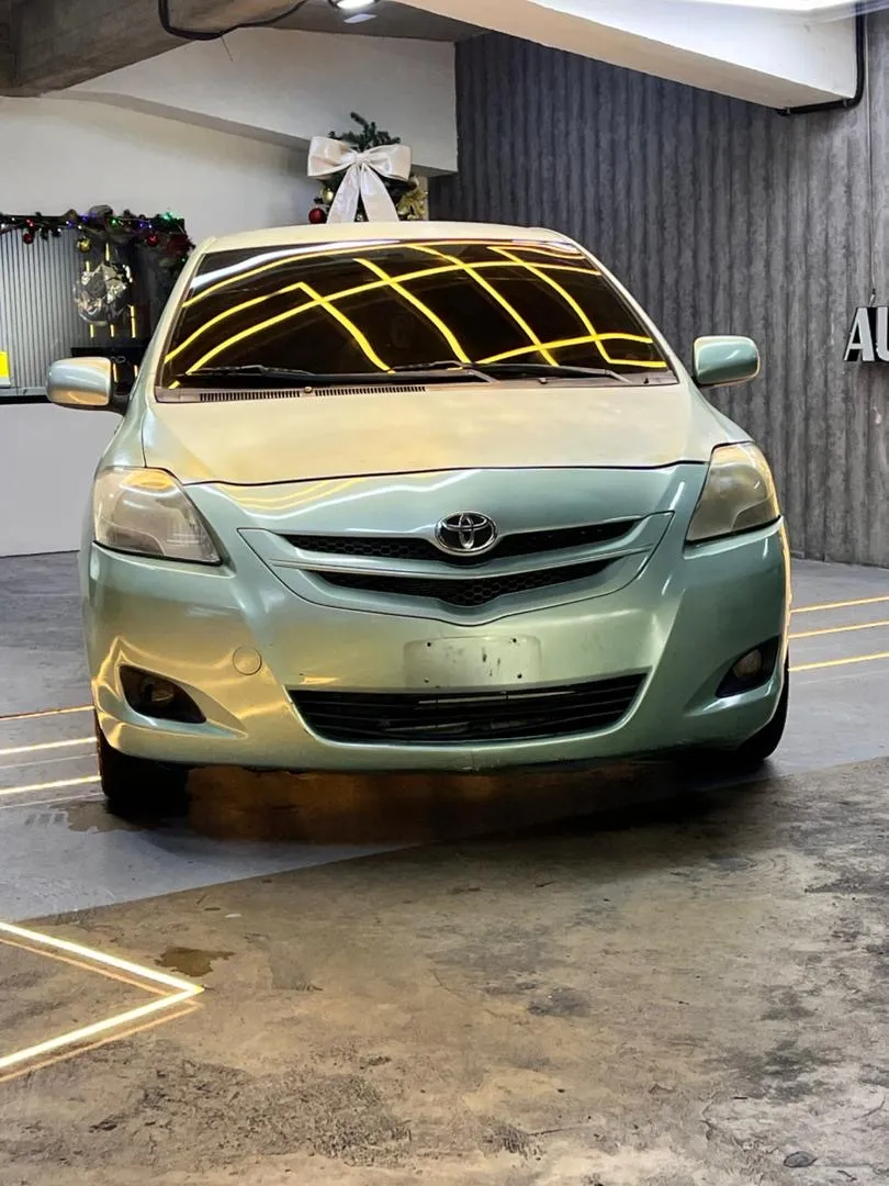 Toyota Yaris Belta 1900 Verde Caracas