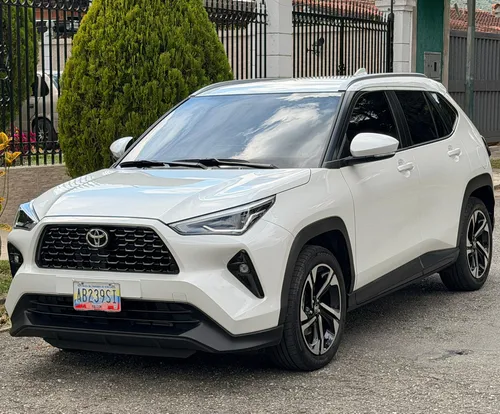 Toyota Yaris Cross 2024 Blanco Caracas
