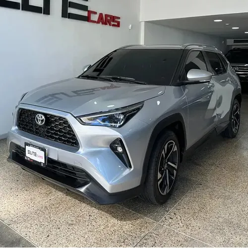Toyota Yaris Cross 2024 Plateado Caracas