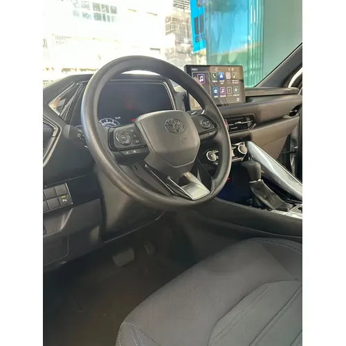 Toyota Yaris Cross 2024 Plateado Caracas